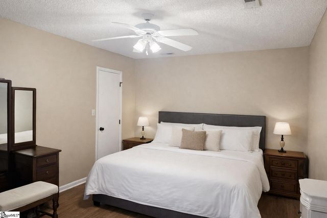 209 Deer Run Court, Spartanburg, SC 29303