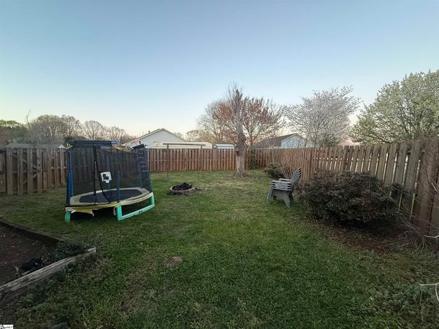 209 Deer Run Court, Spartanburg, SC 29303