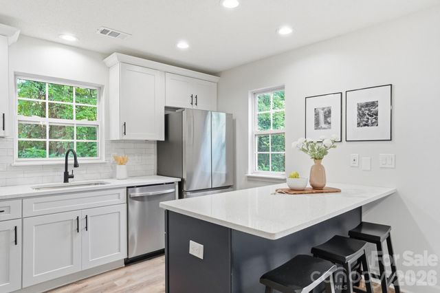 7621 Petrea Lane, Charlotte, NC 28227
