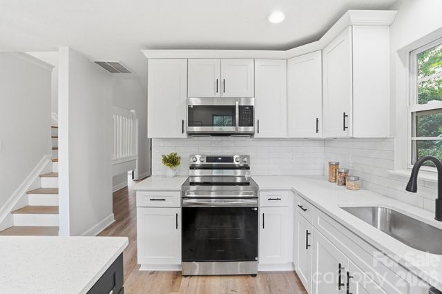 7621 Petrea Lane, Charlotte, NC 28227