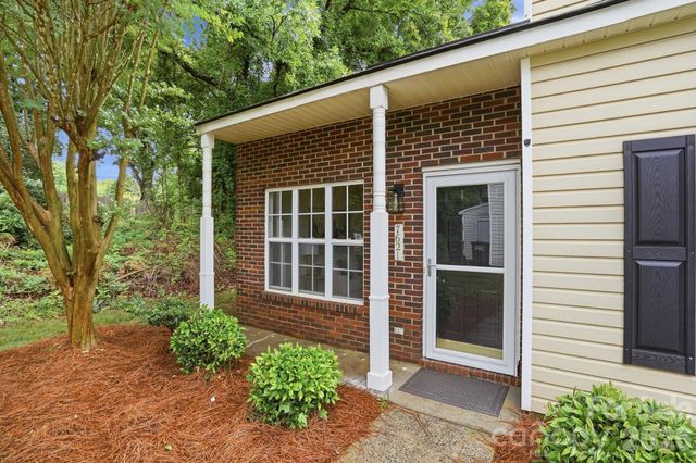 7621 Petrea Lane, Charlotte, NC 28227