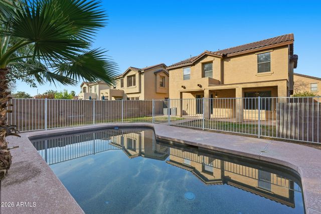 1425 N THUNDERBIRD Avenue, Gilbert, AZ 85234