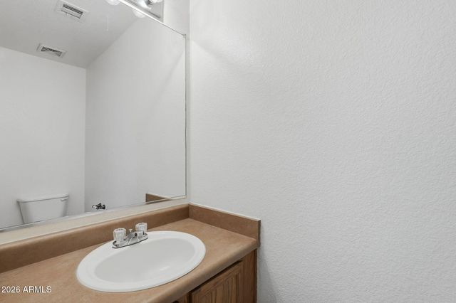 1425 N THUNDERBIRD Avenue, Gilbert, AZ 85234