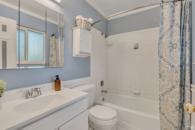 4021 W 5625 S, Roy, UT 84067