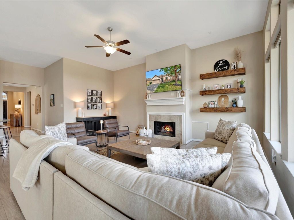 1612 Cintola Lane, League City, TX 77573