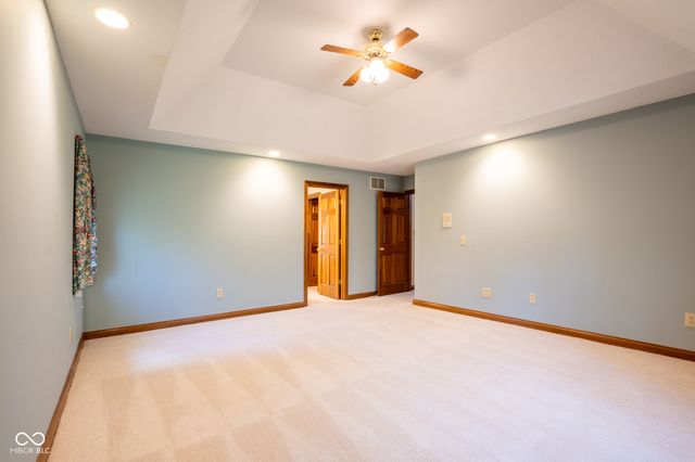 1112 N Dogwood Way, Greenfield, IN 46140