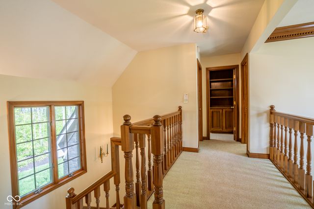 1112 N Dogwood Way, Greenfield, IN 46140
