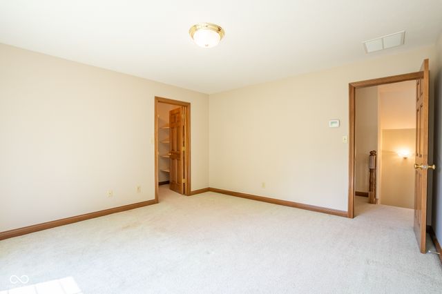 1112 N Dogwood Way, Greenfield, IN 46140
