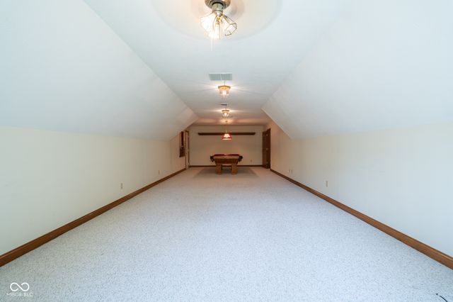 1112 N Dogwood Way, Greenfield, IN 46140