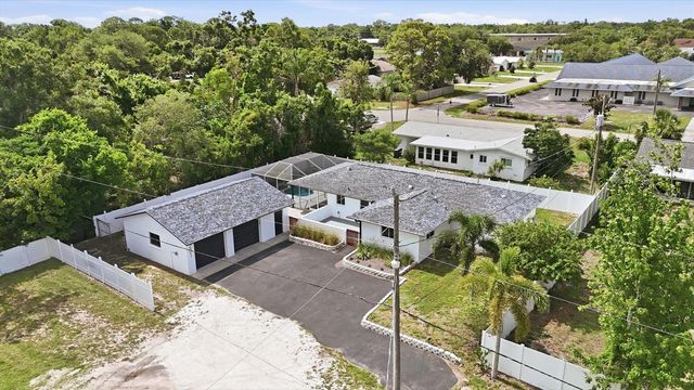 201 HONORE AVENUE, Sarasota, FL 34232