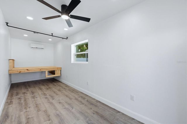201 HONORE AVENUE, Sarasota, FL 34232