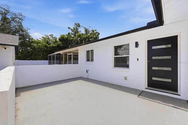 201 HONORE AVENUE, Sarasota, FL 34232
