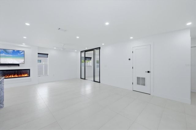 201 HONORE AVENUE, Sarasota, FL 34232