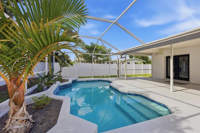 201 HONORE AVENUE, Sarasota, FL 34232