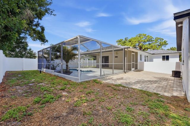201 HONORE AVENUE, Sarasota, FL 34232