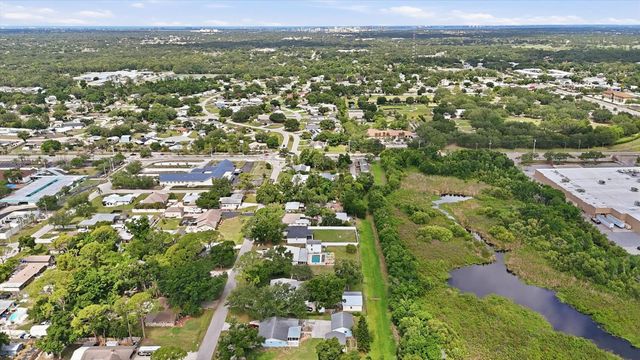 201 HONORE AVENUE, Sarasota, FL 34232