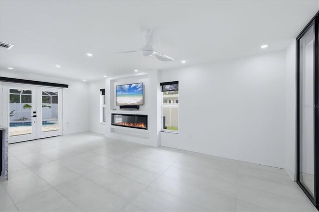 201 HONORE AVENUE, Sarasota, FL 34232