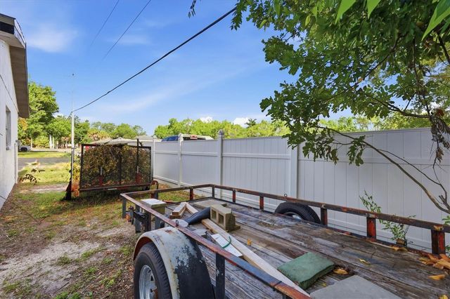 201 HONORE AVENUE, Sarasota, FL 34232