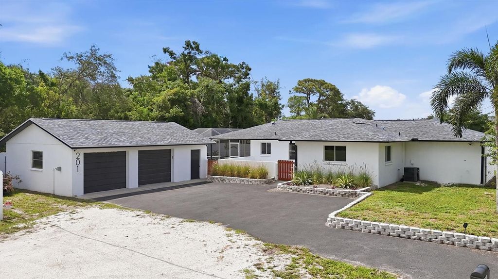 201 HONORE AVENUE, Sarasota, FL 34232