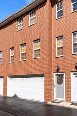 3785 W Columbus Avenue 4, Chicago, IL 60652