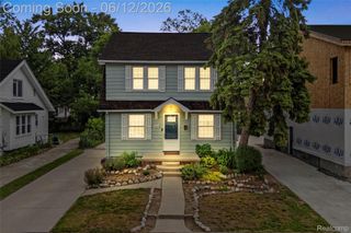 454 W Saratoga Street, Ferndale, MI 48220