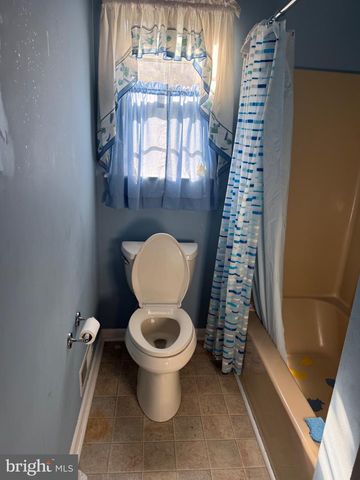 1715 EMERSON, Salisbury, MD 21801