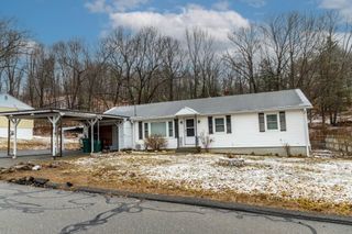 41 Senna Road, Fitchburg, MA 01420