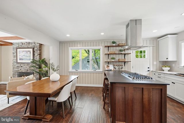 6429 EPPARD ST, Falls Church, VA 22044