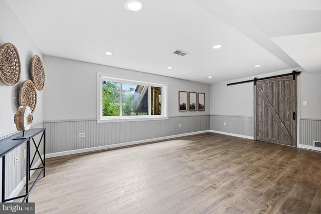 6429 EPPARD ST, Falls Church, VA 22044