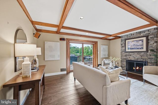 6429 EPPARD ST, Falls Church, VA 22044