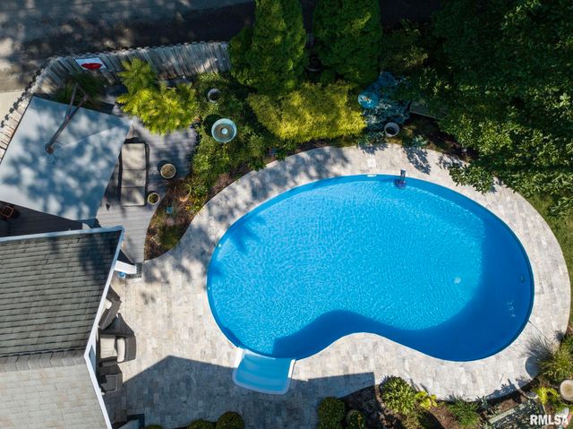 1037 WOODLAND Avenue, Springfield, IL 62704