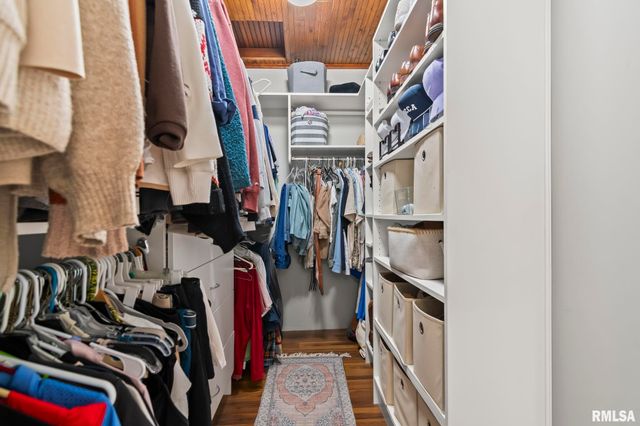 1037 WOODLAND Avenue, Springfield, IL 62704