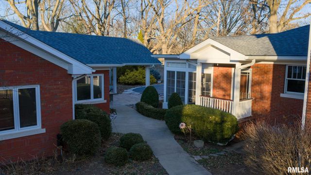 1037 WOODLAND Avenue, Springfield, IL 62704