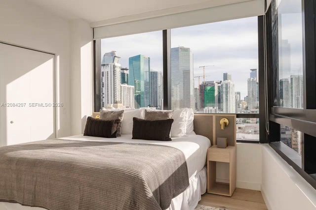 225 N Miami Avenue 3312, Miami, FL 33128