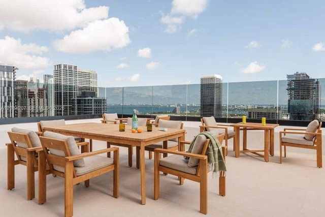 225 N Miami Avenue 3312, Miami, FL 33128