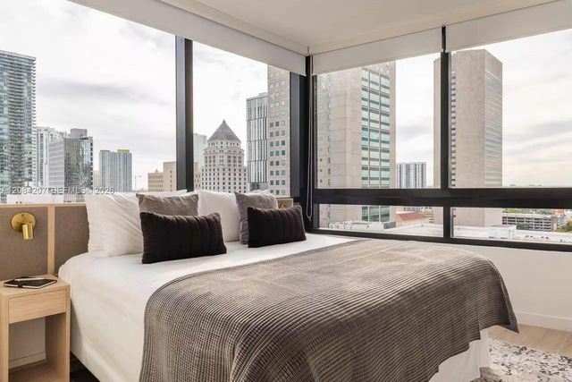 225 N Miami Avenue 3312, Miami, FL 33128