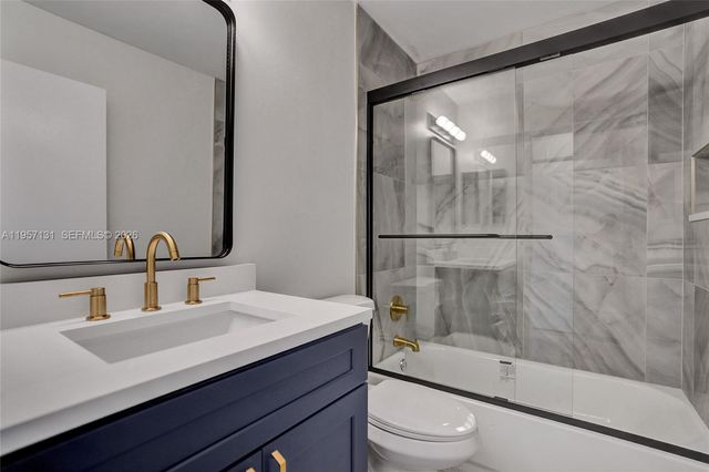 815 W Boynton Beach Boulevard 7-204, Boynton Beach, FL 33426