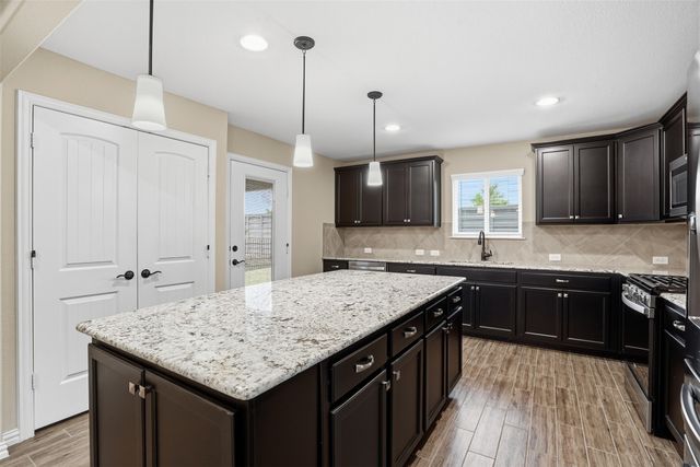 1224 Freedom Lane, Little Elm, TX 76227