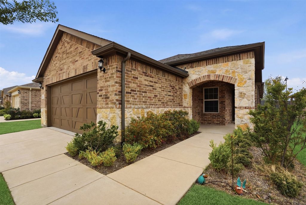 1224 Freedom Lane, Little Elm, TX 76227