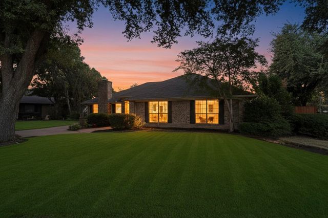 1175 Ridge Road W, Rockwall, TX 75087