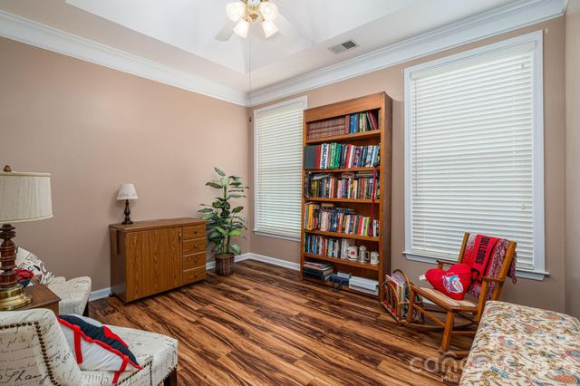 11132 Chastain Parc Drive, Charlotte, NC 28216
