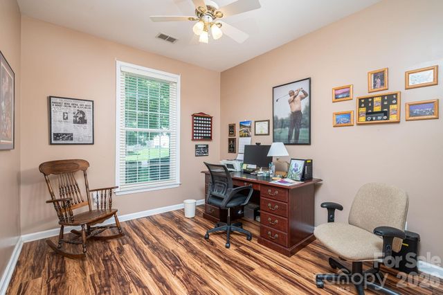 11132 Chastain Parc Drive, Charlotte, NC 28216