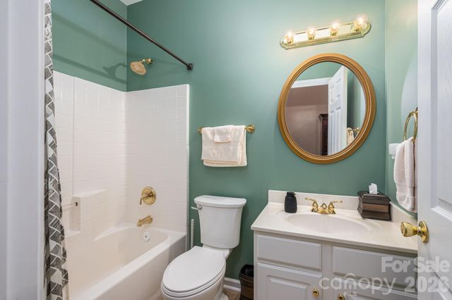11132 Chastain Parc Drive, Charlotte, NC 28216