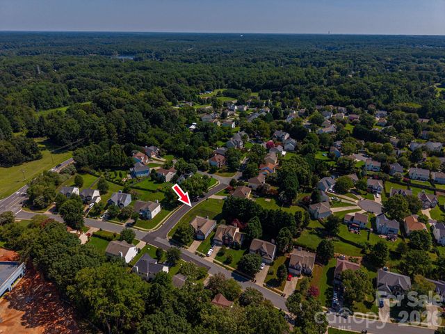11132 Chastain Parc Drive, Charlotte, NC 28216