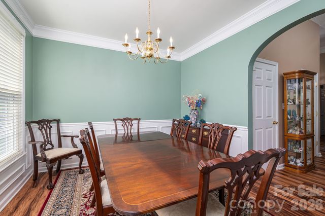 11132 Chastain Parc Drive, Charlotte, NC 28216