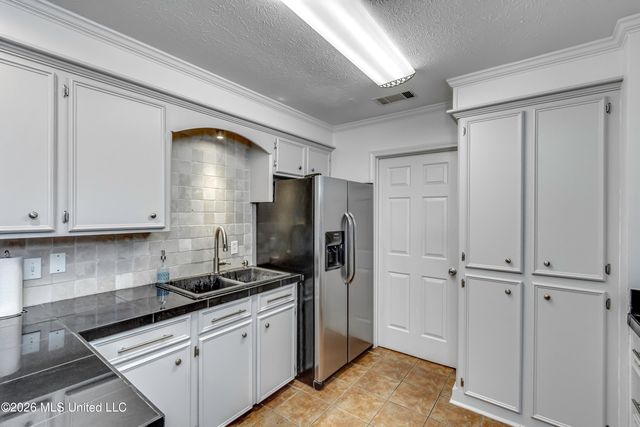 226 Waterwood Drive, Brandon, MS 39047