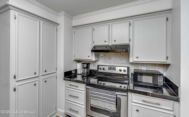 226 Waterwood Drive, Brandon, MS 39047