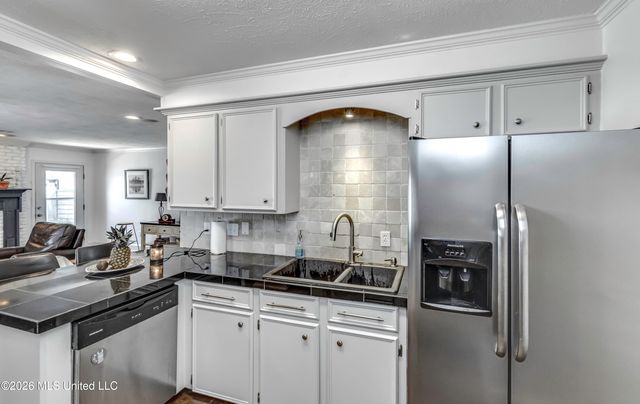 226 Waterwood Drive, Brandon, MS 39047