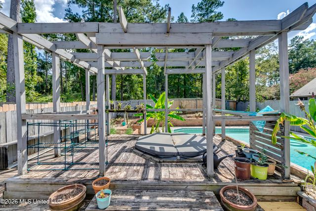 226 Waterwood Drive, Brandon, MS 39047