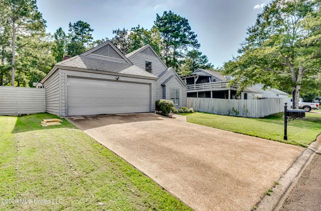 226 Waterwood Drive, Brandon, MS 39047